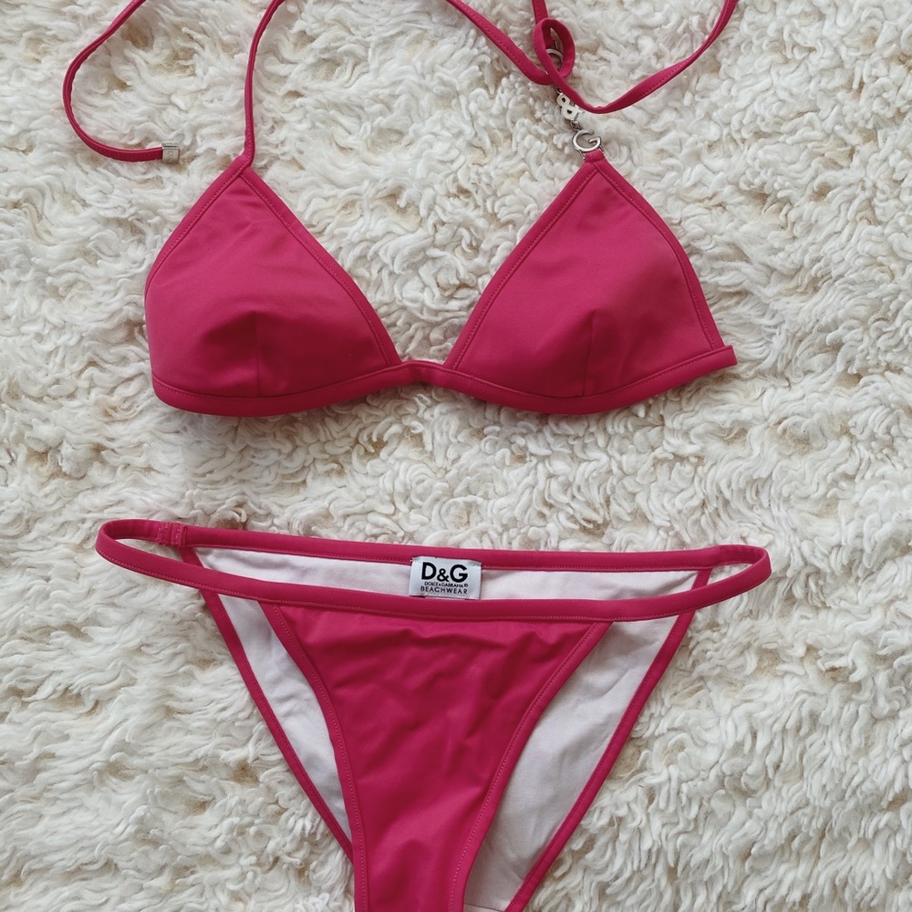 Dolce & Gabbana hot pink swim set💕🌺